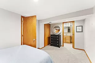 1947 Field Ave, Saint Paul, MN 55116 - Photo 23