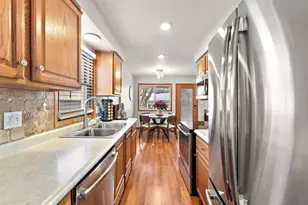 1947 Field Ave, Saint Paul, MN 55116 - Photo 9