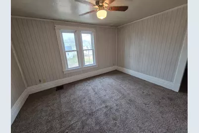 717 Minnesota Avenue, Albert Lea, MN 56007 - Photo 15