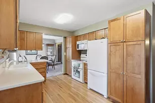 1828 Oak Ridge Dr, New Richmond, WI 54017 - Photo 9