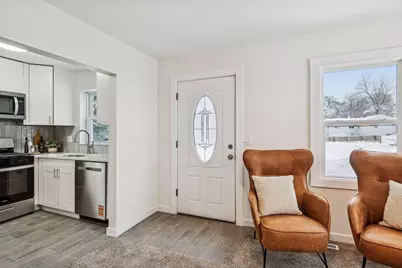 2209 Chateau Lane, Mound, MN 55364 - Photo 9