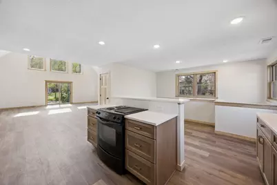 247 Glenmar Avenue, Mahtomedi, MN 55115 - Photo 9