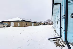 5875 31st St S, Fargo, ND 58104 - Photo 9