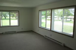 512 Maple Ln, Grove City, MN 56243 - Photo 3