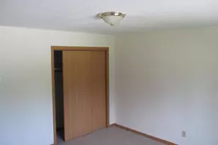 512 Maple Ln, Grove City, MN 56243 - Photo 7