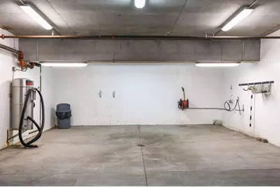 500 E Grant Street #1503, Minneapolis, MN 55404 - Photo 37