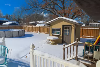 826 Maple Street NE, Hutchinson, MN 55350 - Photo 3