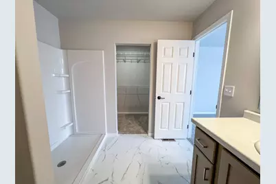 6722 Meadow View Drive S, Fargo, ND 58104 - Photo 19