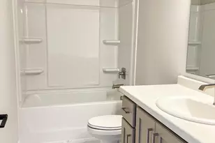 6722 Meadow View Dr S, Fargo, ND 58104 - Photo 21