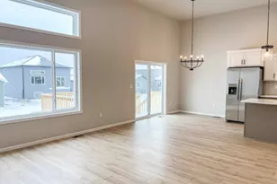 6722 Meadow View Dr S, Fargo, ND 58104 - Photo 3