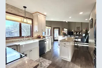 1085 Briarwood Drive, Worthington, MN 56187 - Photo 27