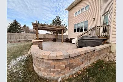 1085 Briarwood Drive, Worthington, MN 56187 - Photo 11