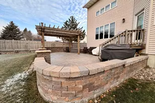 1085 Briarwood Dr, Worthington, MN 56187 - Photo 11