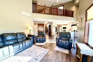 1085 Briarwood Dr, Worthington, MN 56187 - Photo 37
