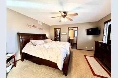 1085 Briarwood Drive, Worthington, MN 56187 - Photo 47