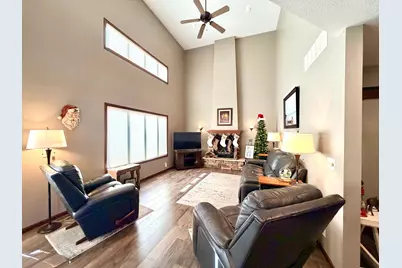 1085 Briarwood Drive, Worthington, MN 56187 - Photo 35