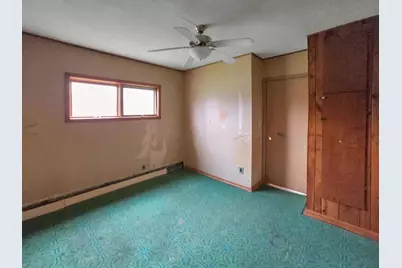 939 Duluth Avenue N, Thief River Falls, MN 56701 - Photo 13