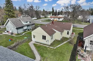 939 Duluth Ave N, Thief River Falls, MN 56701 - Photo 3