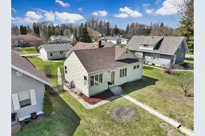 939 Duluth Avenue N, Thief River Falls, MN 56701 - Photo 1