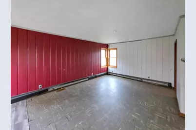 939 Duluth Avenue N, Thief River Falls, MN 56701 - Photo 11