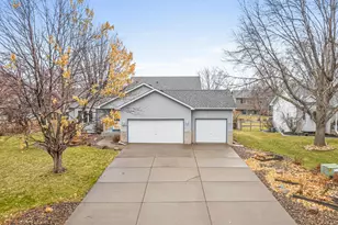 1677 124th Ave NE, Blaine, MN 55449 - Photo 19