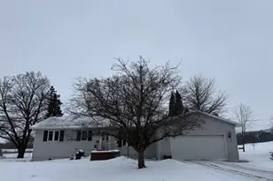 203 8th Ave W, Ellendale, MN 56026 - Photo 1