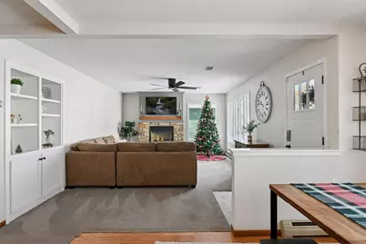 317 W 4th Street, Waconia, MN 55387 - Photo 5