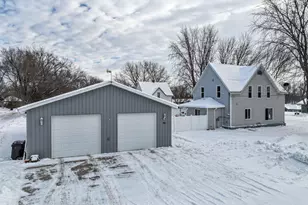 301 S Nelson St, Cyrus, MN 56323 - Photo 37