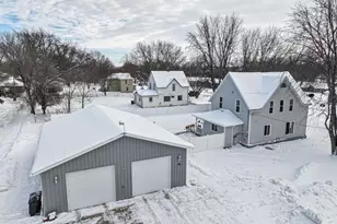 301 S Nelson St, Cyrus, MN 56323 - Photo 1