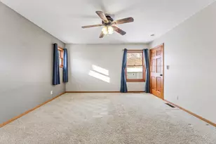 425 19th Ave SW, Rochester, MN 55902 - Photo 11