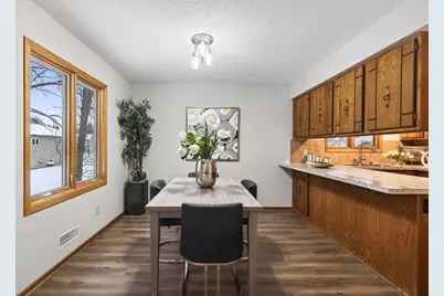 10549 Lancaster Lane N, Maple Grove, MN 55369 - Photo 5