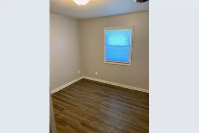 411 E Broadway Street, Redwood Falls, MN 56283 - Photo 9