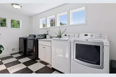 1631 Deephaven Drive, Woodbury, MN 55129 - Photo 47