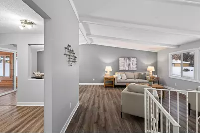 6608 Edgemont Boulevard N, Brooklyn Park, MN 55428 - Photo 7