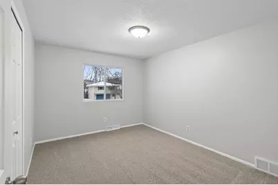 6608 Edgemont Boulevard N, Brooklyn Park, MN 55428 - Photo 31