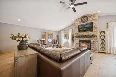 10220 Upper 178th Street W, Lakeville, MN 55044 - Photo 5