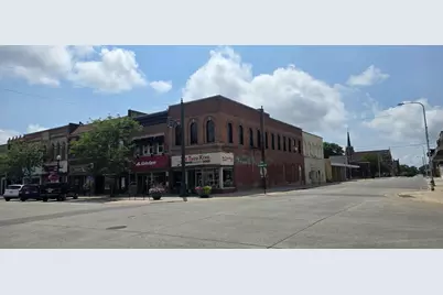 104 S Broadway Avenue, Albert Lea, MN 56007 - Photo 1