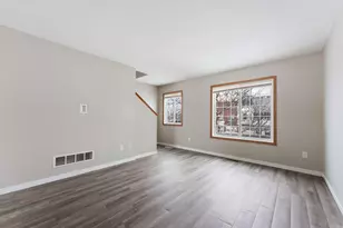 4826 Elm Dr N, Hugo, MN 55038 - Photo 9