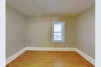 891 Hazelwood Street, Saint Paul, MN 55106 - Photo 9