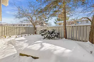 991 Carmel Ct, Shoreview, MN 55126 - Photo 27