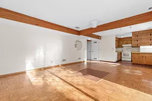 991 Carmel Ct, Shoreview, MN 55126 - Photo 5