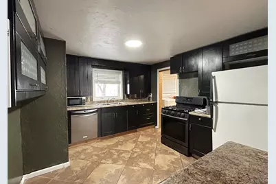 1900 22nd Drive SW, Austin, MN 55912 - Photo 5