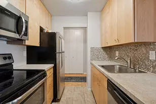 400 Groveland Ave, Minneapolis, MN 55403 - Photo 9