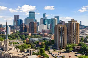 400 Groveland Ave, Minneapolis, MN 55403 - Photo 27