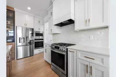 17949 Hidden Creek Trail, Lakeville, MN 55044 - Photo 11