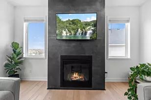 17949 Hidden Creek Trl, Lakeville, MN 55044 - Photo 7