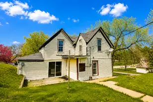 112 Bluff Street E, Lake Benton, MN 56149 - Photo 5