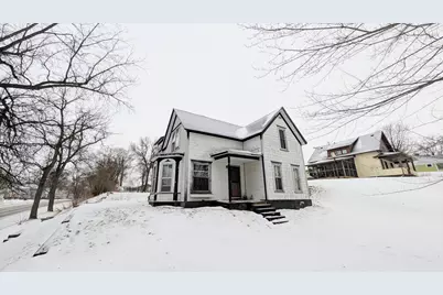 112 Bluff Street E, Lake Benton, MN 56149 - Photo 1