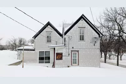 112 Bluff Street E, Lake Benton, MN 56149 - Photo 7