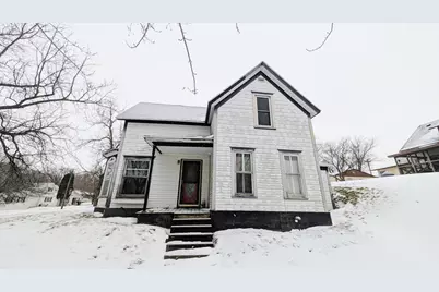 112 Bluff Street E, Lake Benton, MN 56149 - Photo 3